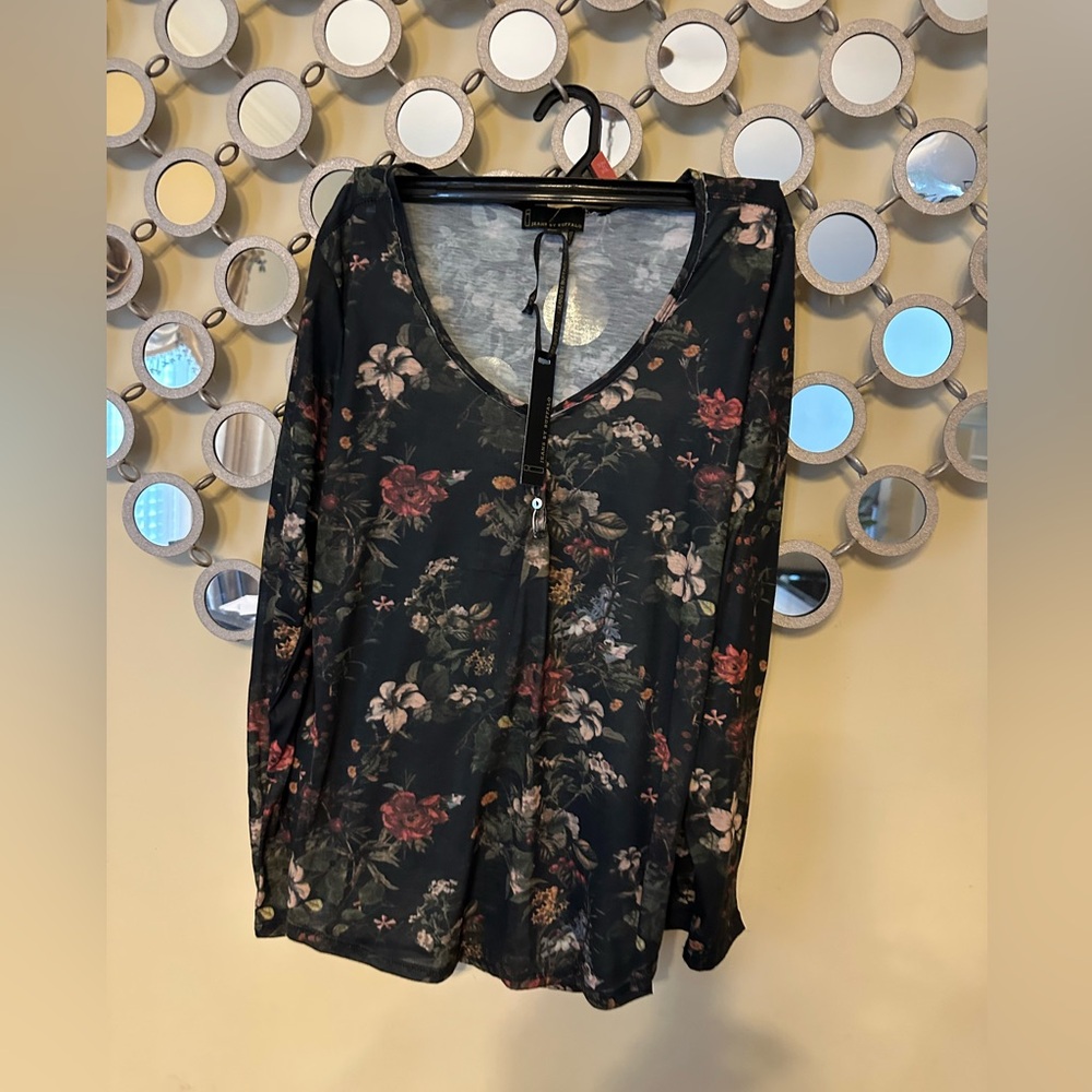 New with tags XL multi colors top